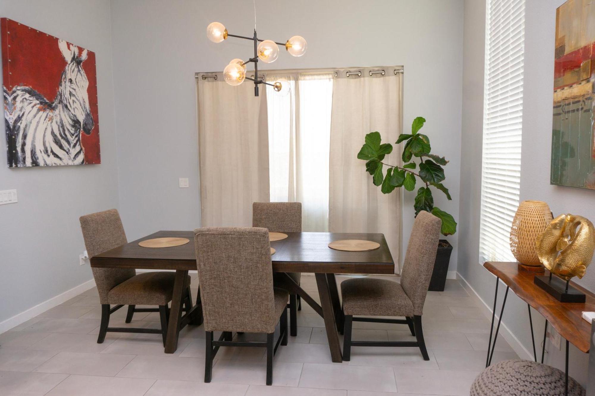 Modern Retreat By Golf Course - 3 Bedrooms And Office Space Horizon City Exterior photo